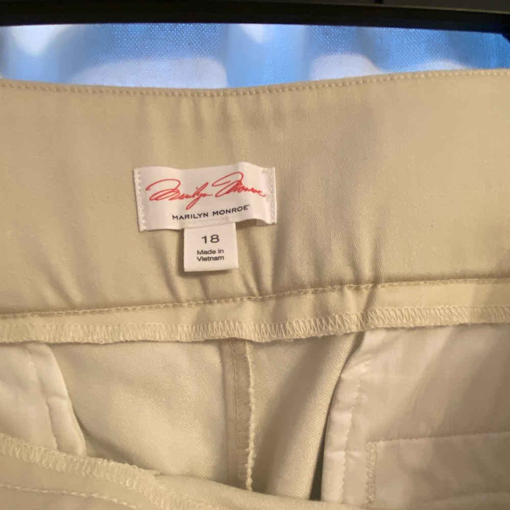 Pants - Picture 2 of 3